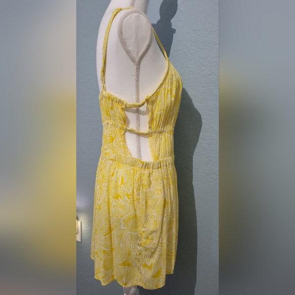 Arizona Jeans Co. Sunflower Print Romper NWT - Picture 4 of 11